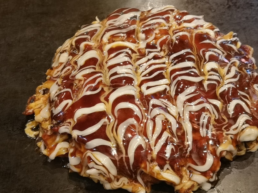 Okonomi テイクアウト特集 デリバリーも可 おでんにトマトチーズ 選べるトッピングで作るオリジナルお好み焼き 都会で開放的なbbqも楽しめる 大阪 長堀橋 Okonomi レポハピ